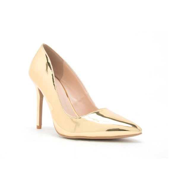 Sexy Metallic Gold heels - Picture 2 of 5